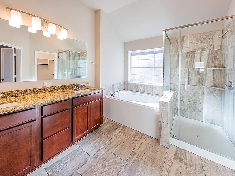 3317 Rolling View Ct — Photo 19