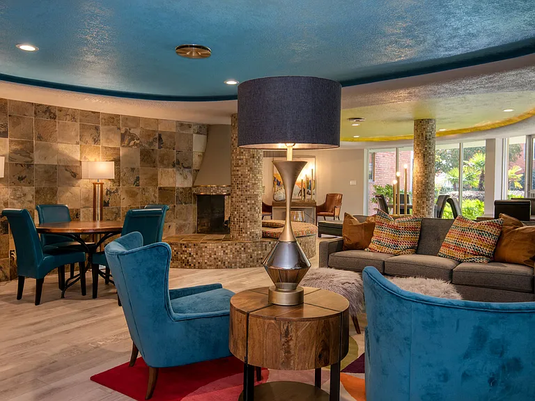 Rivercliff Estate Apartments in Little Rock, AR