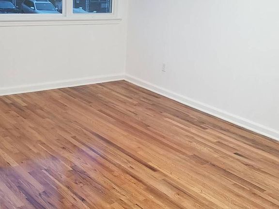 4th image of 1458 Stadium Ave #2B