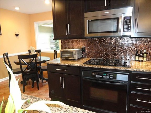 5th image of 186 Cranburne Ln