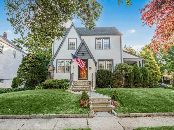 387 Summit Avenue, Mount Vernon, NY 10552