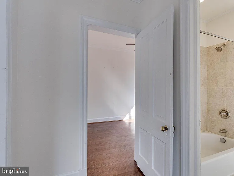 hallway into back bedroom