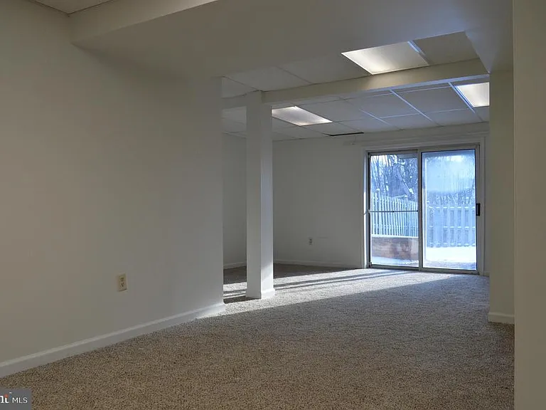 890 Gaming Sq — Photo 23