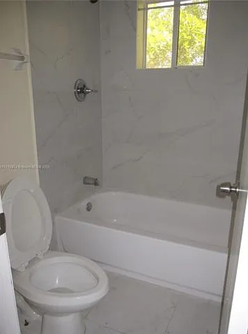 405 SE 14th St — Photo 7