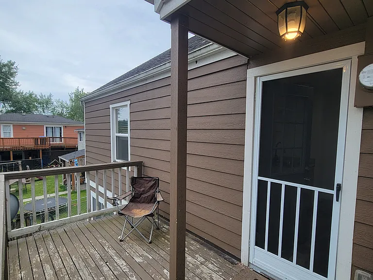 1212 Evans Ave W — Photo 17