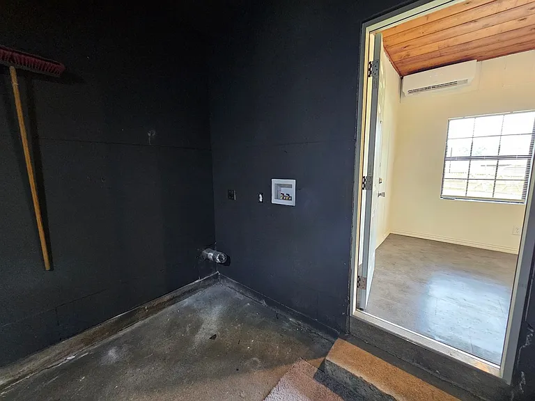 2023 E Illinois Ave — Photo 26