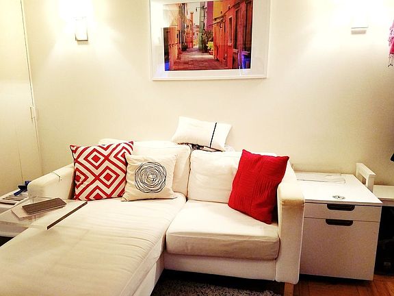 3rd image of 233 W 21st St APT 2C