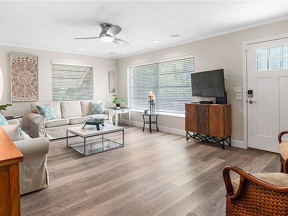 4th image of 1051 Cypress Woods Dr