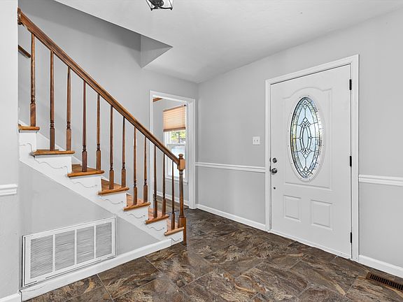 3rd image of 5604 Earlton Ct