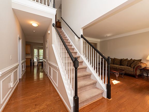 3rd image of 4109 Medoc Mountain Dr
