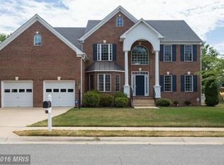 77 Country Manor Dr, Fredericksburg, VA 22406