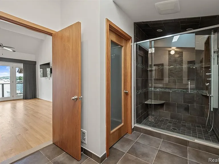 2380 Walnut Lake Rd — Photo 17