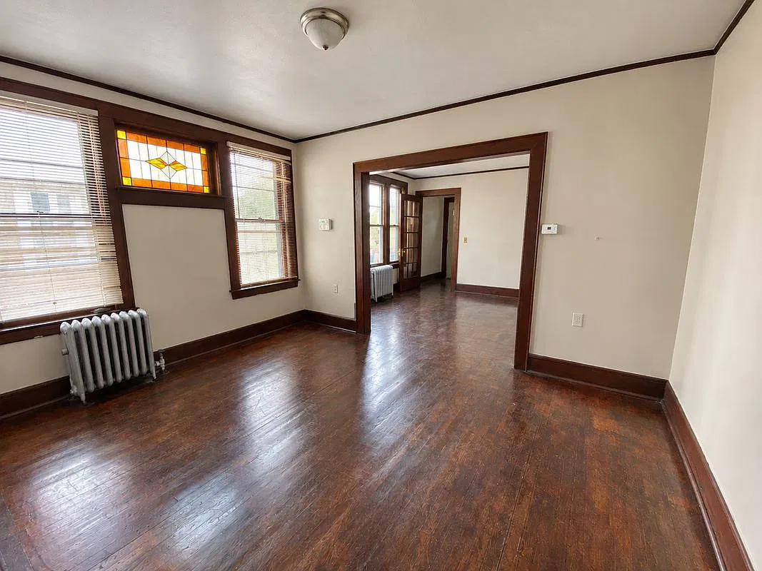 2 bed, 1.0 bath, 999 sqft, $1,900 — Photo 4