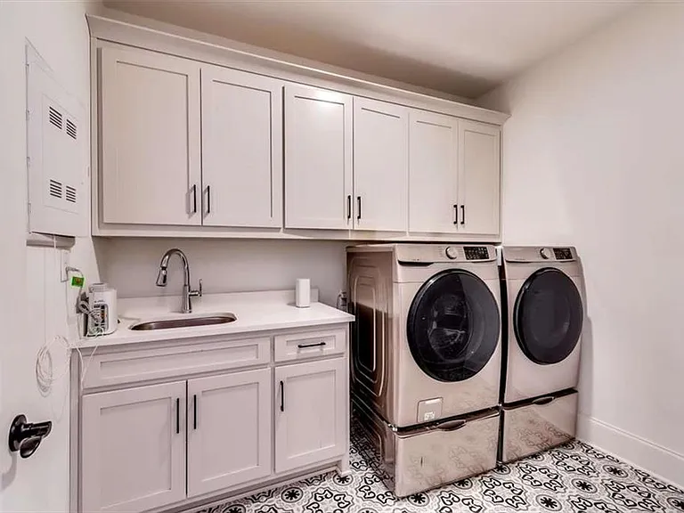155 Dean Dr — Photo 26