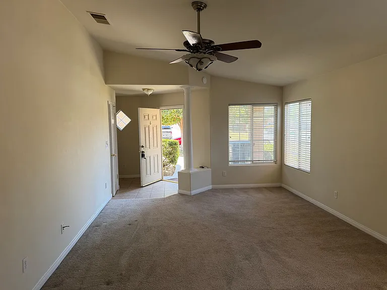 6107 Ragusa Ln — Photo 7