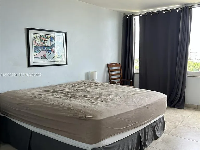 7441 Wayne Ave #8R — Photo 8