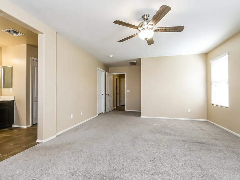 923 S Pheasant Dr — Photo 11