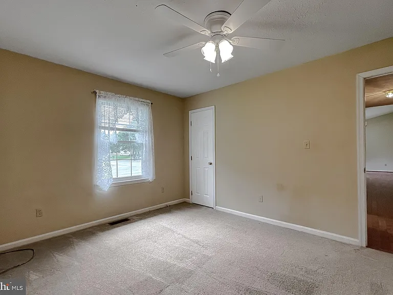 109 Morris Dr — Photo 31