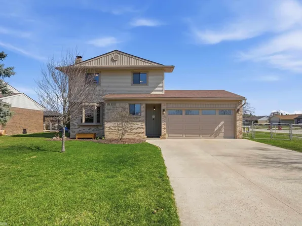 45284 Spagnuolo Rd, Macomb, MI 48044