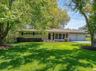 4427 Jersey Ridge Rd, Davenport, IA 52807