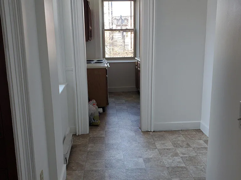 142 Washington Ave #302 — Photo 5