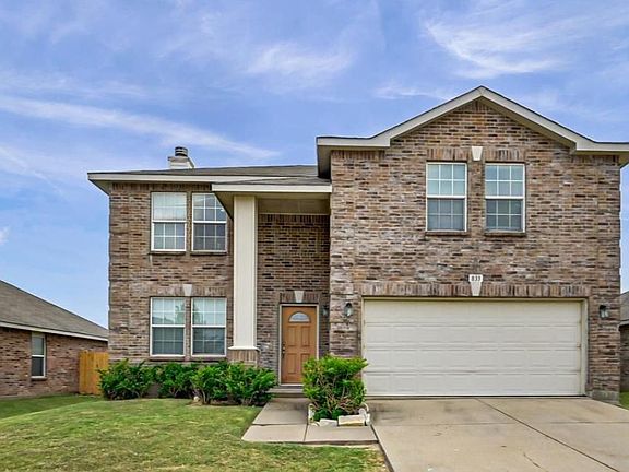 2nd image of 833 Crystal Dr