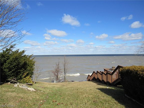3rd image of 5123 Phillips Dr