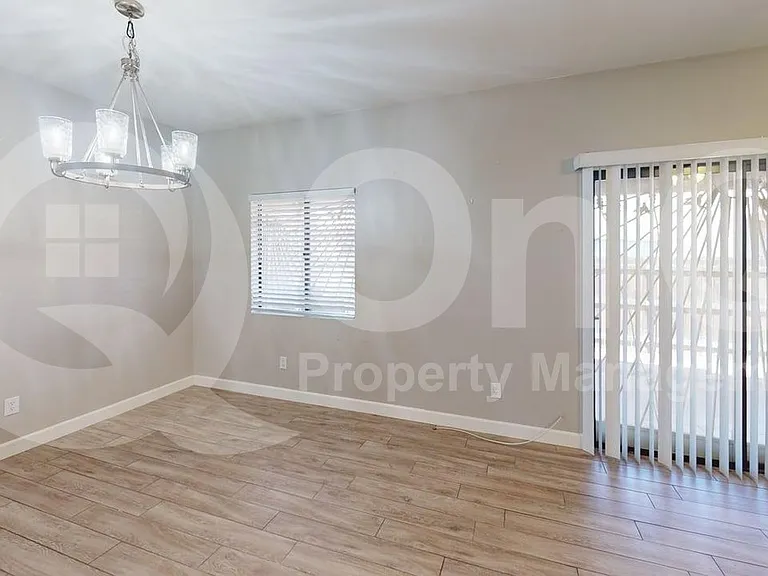 1949 N Swan Rd #29 — Photo 9