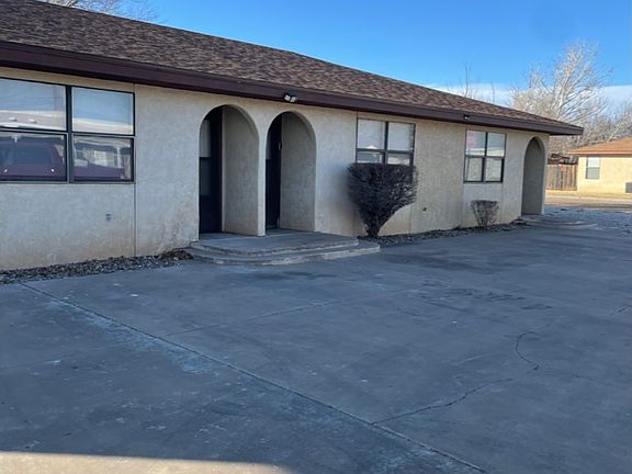 3rd image of 1524 S Avenue H