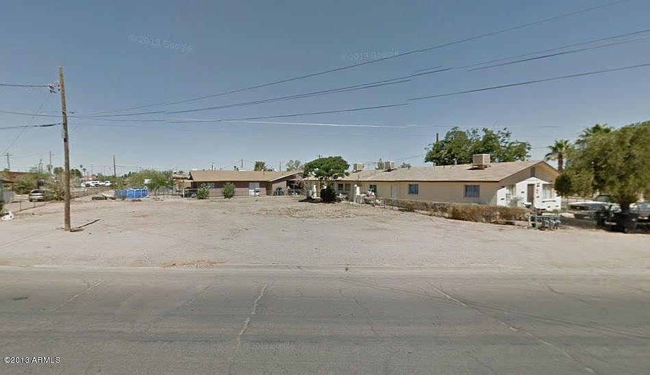 1st image of 810 N Myers Blvd