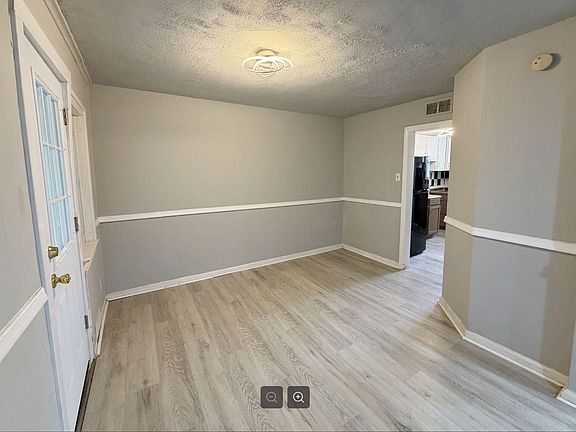 2nd image of 2609 Kane St