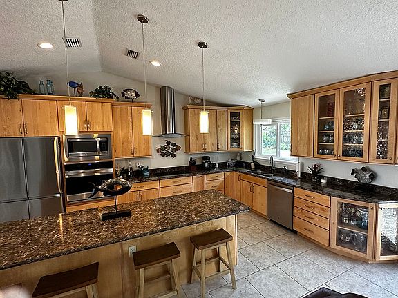 3rd image of 52 Sandpiper Dr