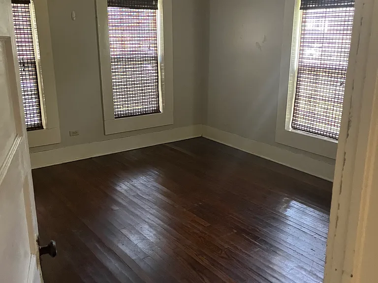 512 S Jackson St — Photo 9