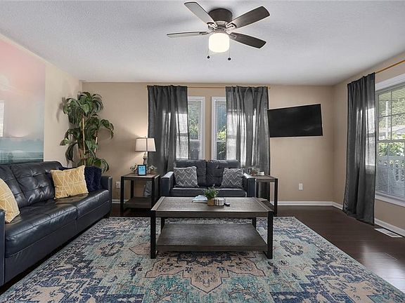 3rd image of 4101 Fisher St