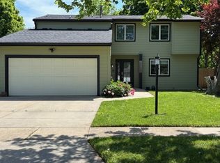 2112 Mayfair Rd, Champaign, IL 61821