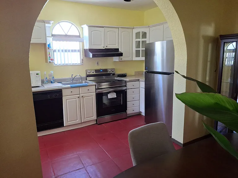 607 El Prado — Photo 6