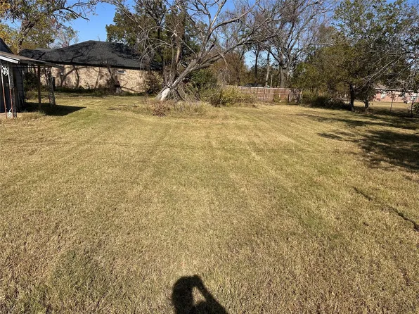 Runnells St, Terrell, TX 75160