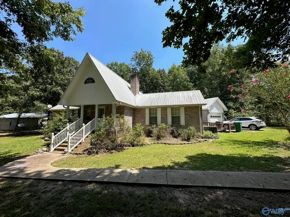 1205 Johnson Rd, Vernon, AL 35592