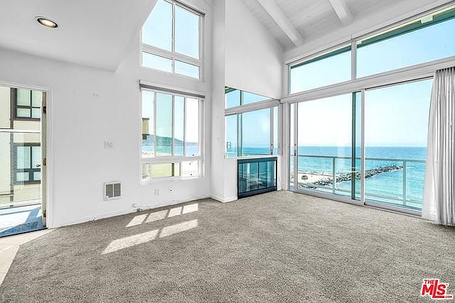 1st image of 615 Esplanade Unit 401