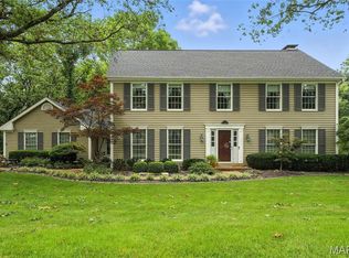 1645 Tradd Ct, Chesterfield, MO