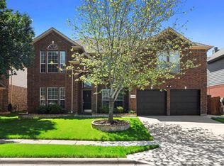 3808 Applesprings Dr, Fort Worth, TX 76244