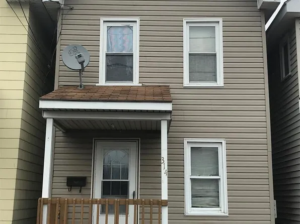 314 W 21st St, Tyrone, PA 16686