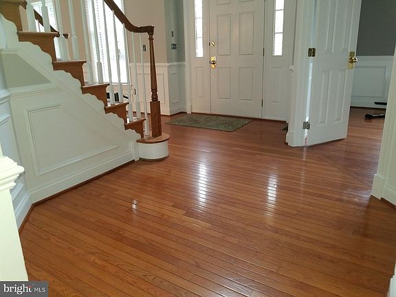 2nd image of 15080 Valhalla Ct