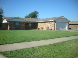 5606 NW Lady Marna Ave, Lawton, OK 73505