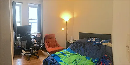 Rented by R New York