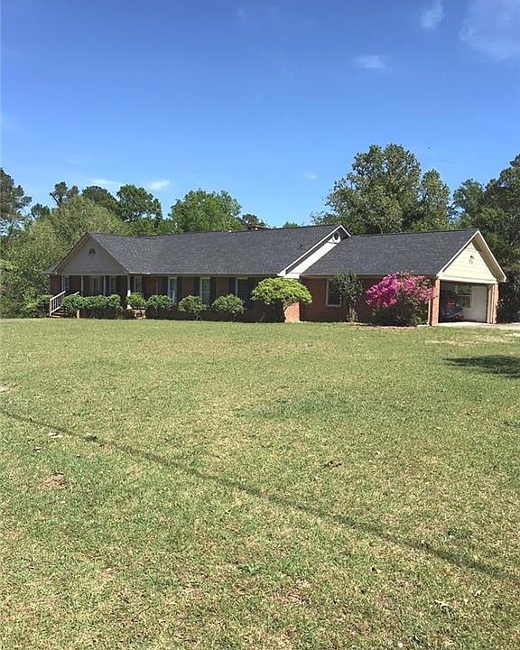 1st image of 102 Woodland Dr