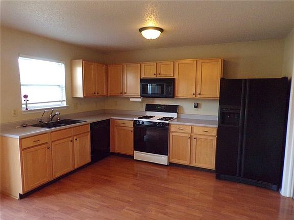 4th image of 15140 Fawn Hollow Ln