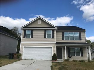 5321 Silverbrook Dr, Mc Leansville, NC 27301