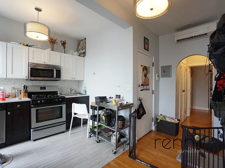 17-34 Menahan St #3F — Photo 12