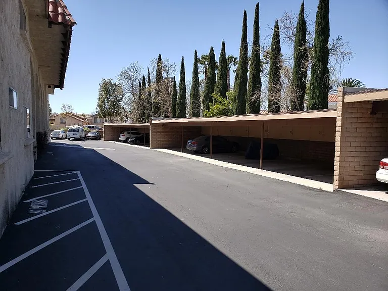 1675 Chapel Dr — Photo 34